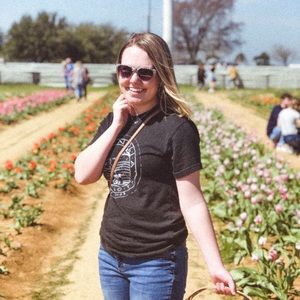 Meet your Posher, Caitlin